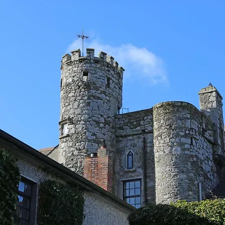 Hatch's Castle
